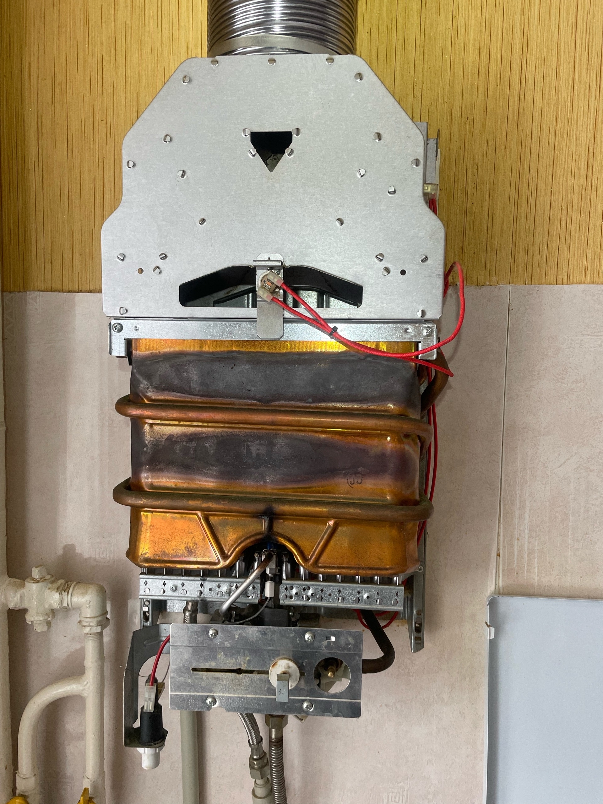 Сервисное обслуживание газовой колонки BOSCH